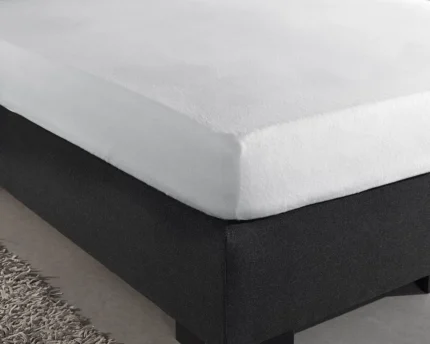 Molton fitted sheet